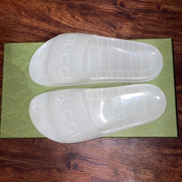 Men’s Gucci slides - Picture 2 of 6